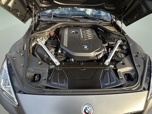 Used 2022 BMW Z4 M40i w/ Premium Package image 30