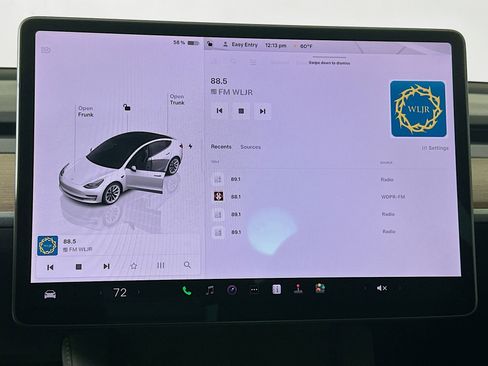 Used 2023 Tesla Model 3 Standard Range image 18
