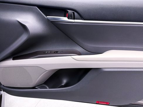 Used 2021 Toyota Camry LE w/ Audio Upgrade Package FWD image 35