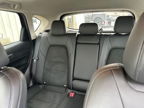 Used 2017 MAZDA CX-5 Touring w/ Preferred Equipment Package AWD/4WD image 5