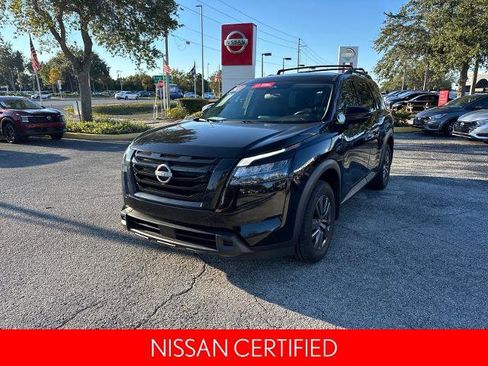 Certified 2023 Nissan Pathfinder SV w/ Black Appearance Package image 2