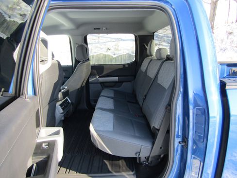 Certified 2022 Ford F150 XLT w/ Equipment Group 302A High image 18