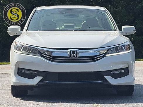 Used 2016 Honda Accord EX-L image 2
