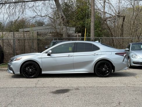 Used 2021 Toyota Camry XSE w/ Cold Weather Package FWD image 7