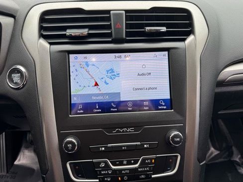 Used 2020 Ford Fusion SE image 15