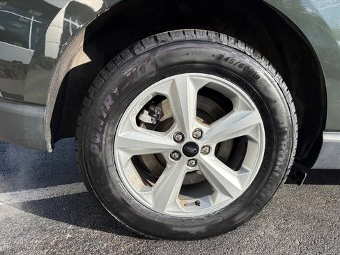 Used 2024 Ford Edge SE image 25