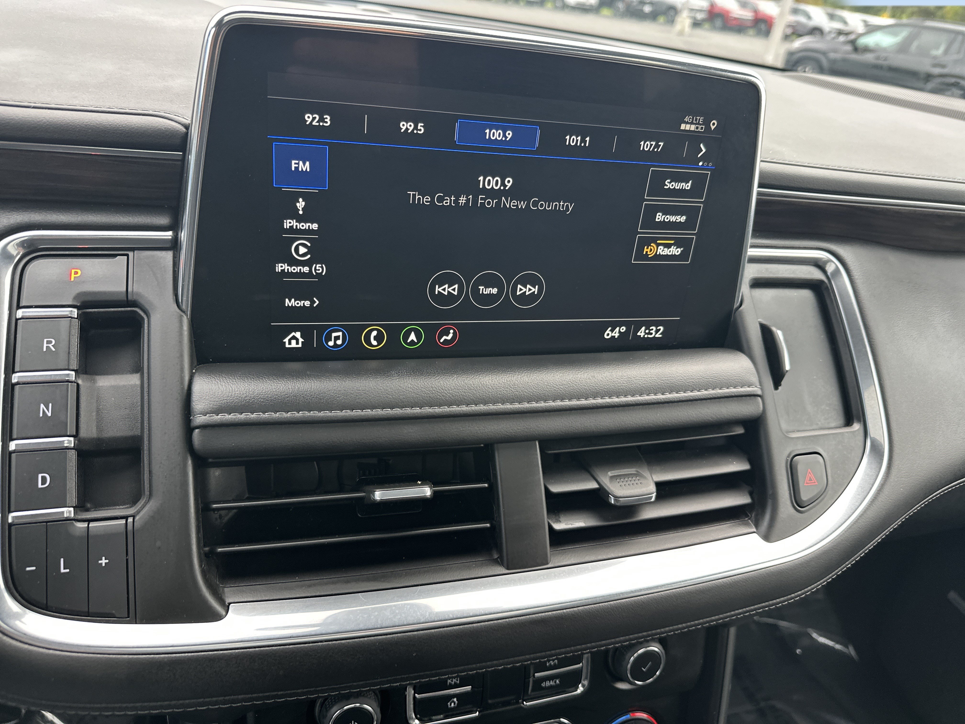 Certified 2021 Chevrolet Suburban Z71 w/ Rear Media and Nav Package AWD/4WD image 19
