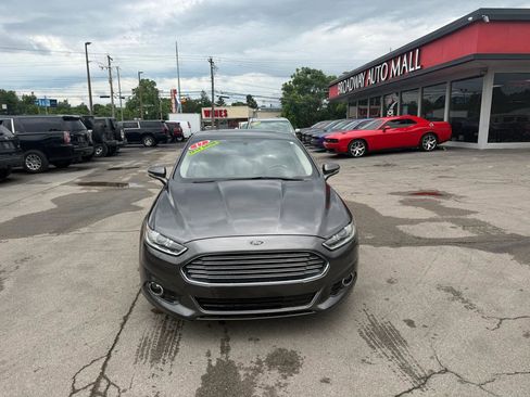 Used 2017 Ford Fusion Titanium FWD image 8