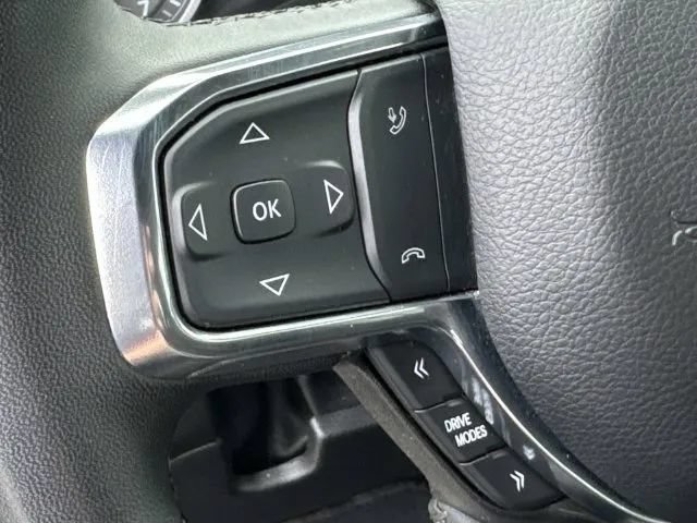 Used 2025 RAM 1500 Laramie AWD/4WD image 33