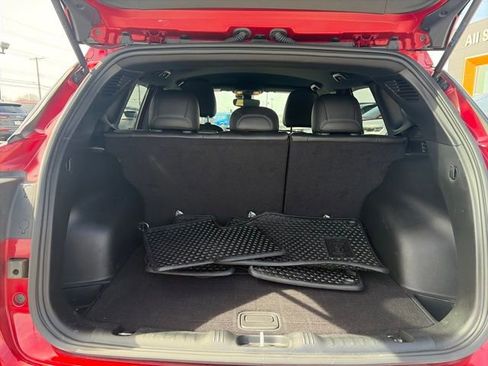 Used 2025 Jeep Compass Latitude w/ Altitude Special Edition image 32