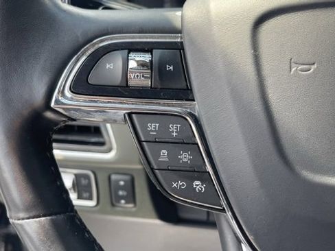 Used 2022 Lincoln Navigator L Black Label image 18