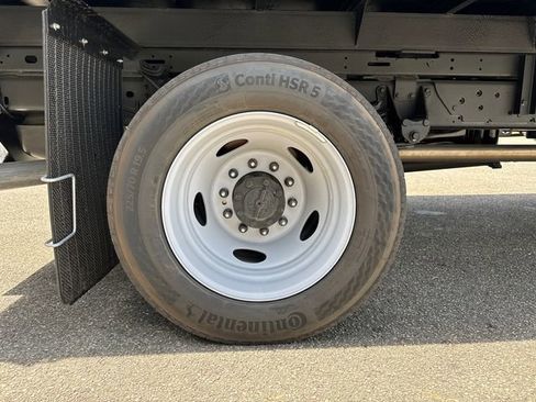 New 2026 Ford F450 XL w/ XL Chrome Package image 17