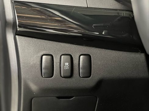 Used 2017 Mitsubishi Lancer ES FWD image 19