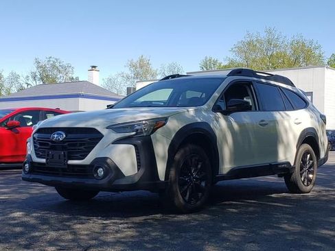 Certified 2025 Subaru Outback Onyx Edition AWD/4WD image 8