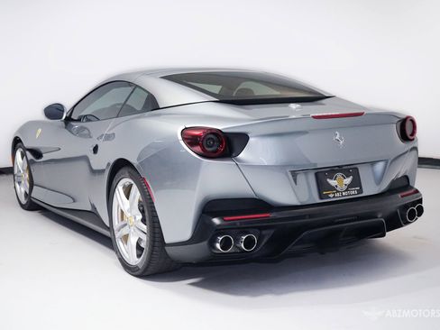 Used 2019 Ferrari Portofino RWD image 6