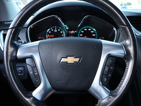 Used 2015 Chevrolet Traverse LT AWD/4WD image 13