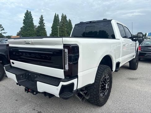 Used 2025 Ford F250 Platinum AWD/4WD image 5