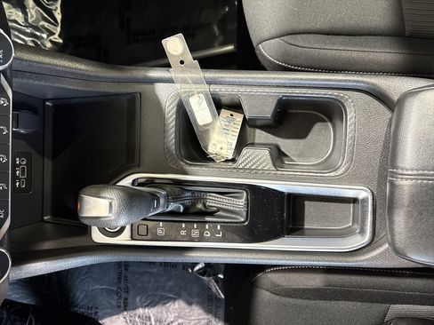 Used 2022 Nissan Sentra SV image 19