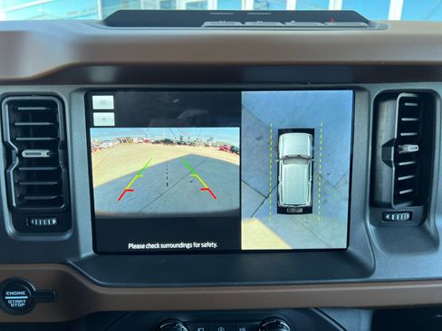 Used 2024 Ford Bronco Outer Banks AWD/4WD image 28