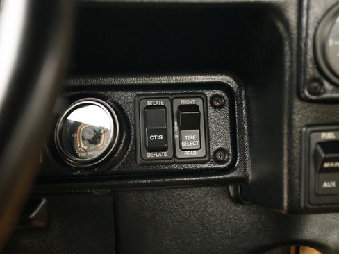 Used 1998 HUMMER H1 4-Door Open Top image 34