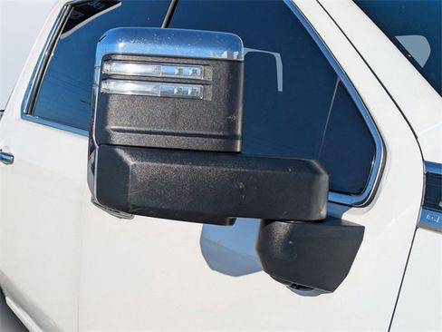 Used 2021 GMC Sierra 3500 Denali w/ Denali Ultimate Package image 11