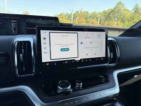 New 2025 Ford Expedition Platinum w/ Stealth Performance Package image 16