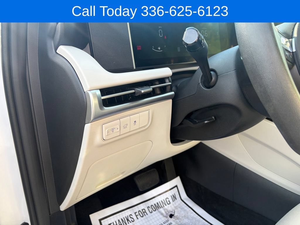 Used 2025 Hyundai Tucson SEL FWD image 12