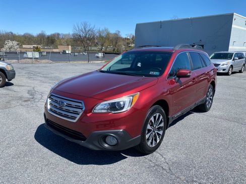 Used 2017 Subaru Outback 2.5i Limited image 1