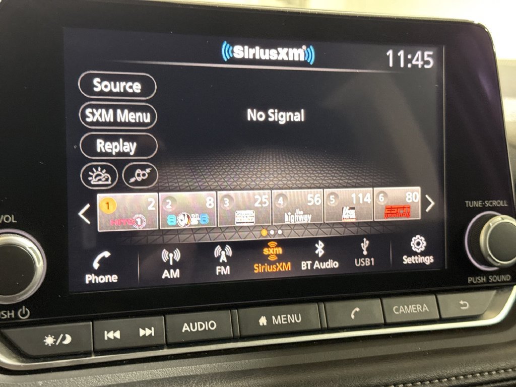 Used 2024 Nissan Rogue S FWD image 14