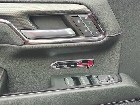 Used 2024 GMC Sierra 1500 AT4 w/ AT4 Preferred Package image 12
