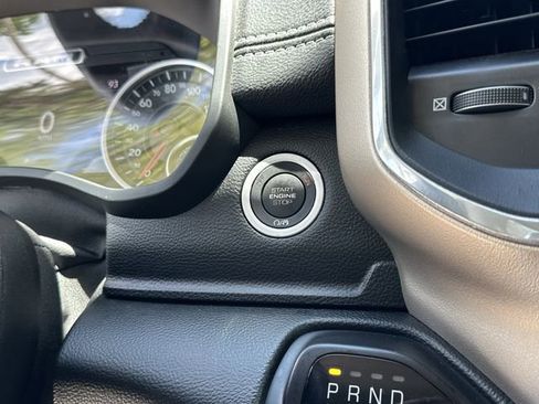 Certified 2022 RAM 1500 Laramie RWD image 27