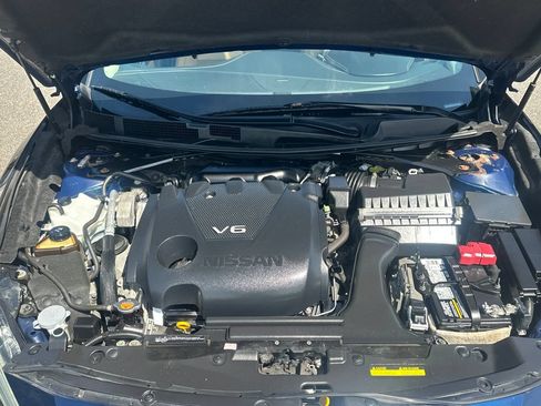 Used 2016 Nissan Maxima SR FWD image 10