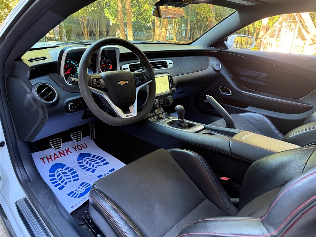Used 2015 Chevrolet Camaro ZL1 RWD image 44