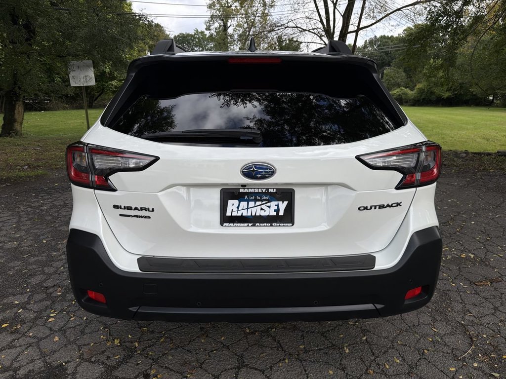 Certified 2025 Subaru Outback Onyx Edition AWD/4WD image 26