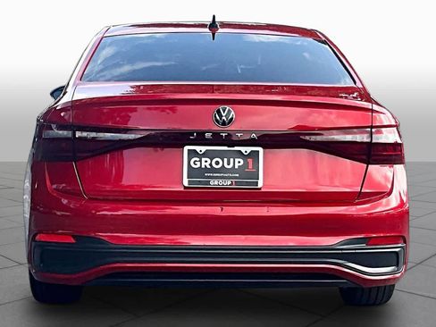 Used 2025 Volkswagen Jetta Sport FWD image 5