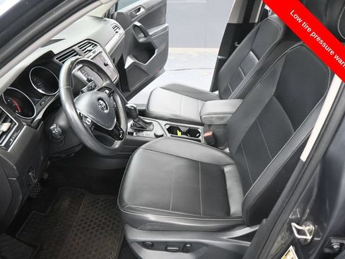 Used 2021 Volkswagen Tiguan SE AWD/4WD image 9