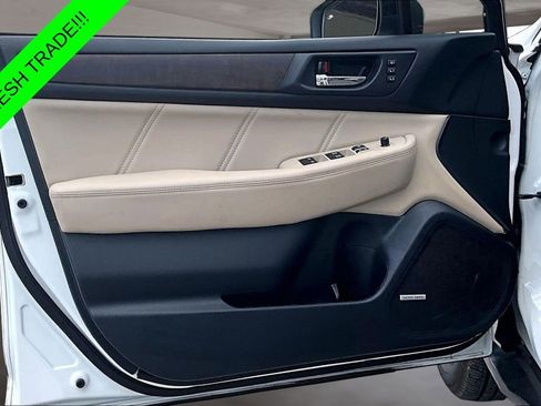 Used 2019 Subaru Outback 2.5i Limited AWD/4WD image 19
