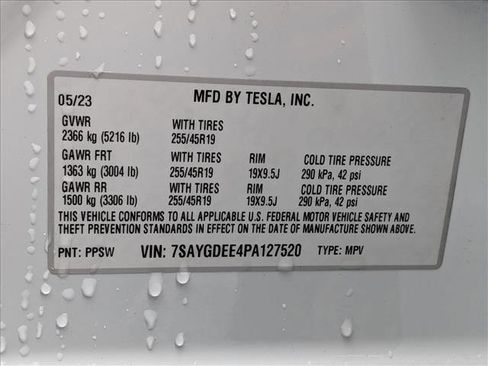 Used 2023 Tesla Model Y Long Range AWD/4WD image 25