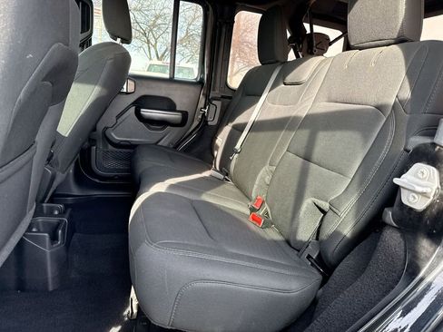Used 2020 Jeep Wrangler Unlimited Sport AWD/4WD image 23