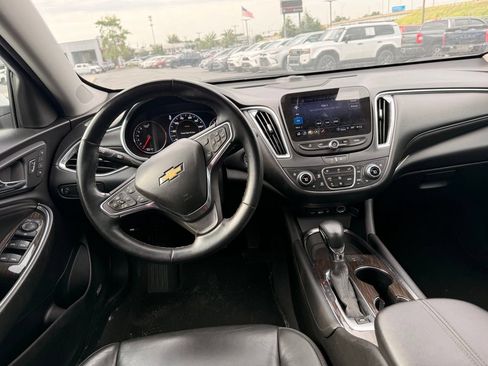 Used 2024 Chevrolet Malibu LT FWD image 12