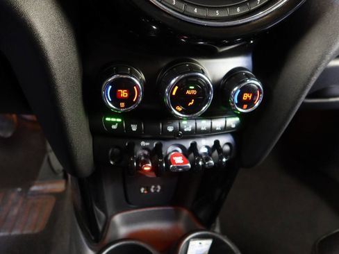 Used 2015 MINI Cooper S image 23