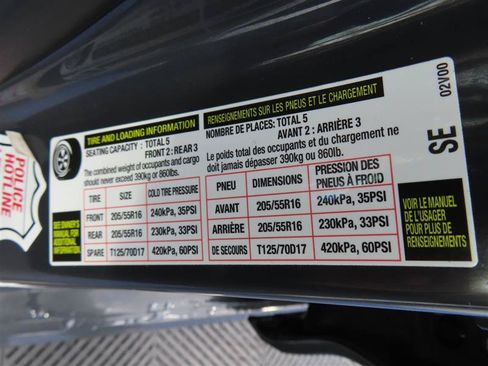 Used 2025 Toyota Corolla LE FWD image 32