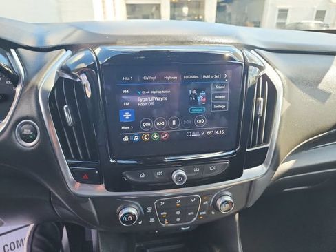 Used 2023 Chevrolet Traverse LT w/ LPO, Cargo Package AWD/4WD image 18