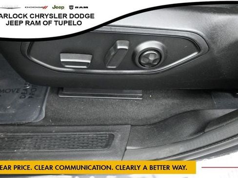 Used 2023 Jeep Grand Cherokee L Laredo AWD/4WD image 14