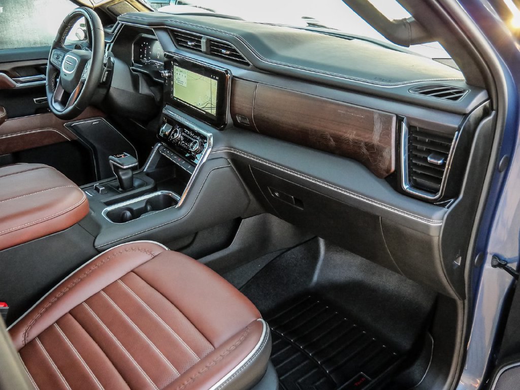 Used 2025 GMC Sierra 1500 Denali Ultimate AWD/4WD image 18