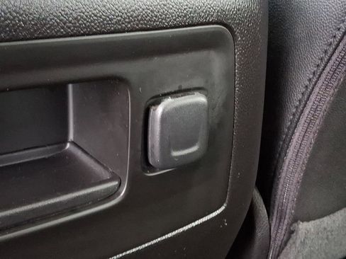 Used 2017 Chevrolet Silverado 1500 LTZ Z71 w/ LTZ Plus Package image 11