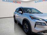 Used 2023 Nissan Rogue SV w/ SV Premium B Package image 4