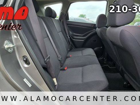 Used 2005 Pontiac Vibe w/ Power Group Value Package image 19