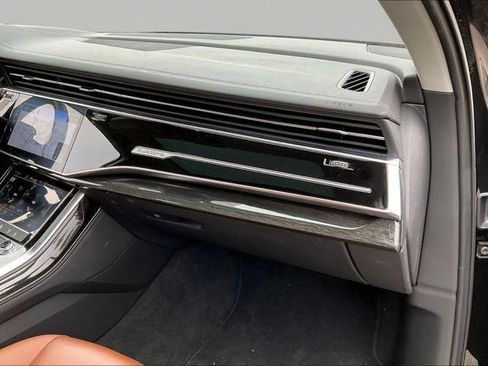 Used 2024 Audi Q7 3.0T Premium Plus image 19