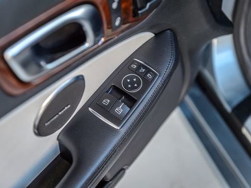 Used 2012 Mercedes-Benz SLK 250 image 51